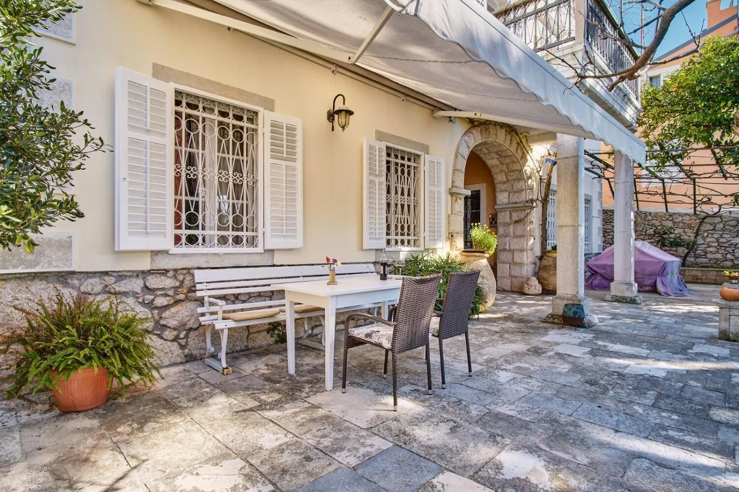 Apartments Old Sailor S House 말리로시니
