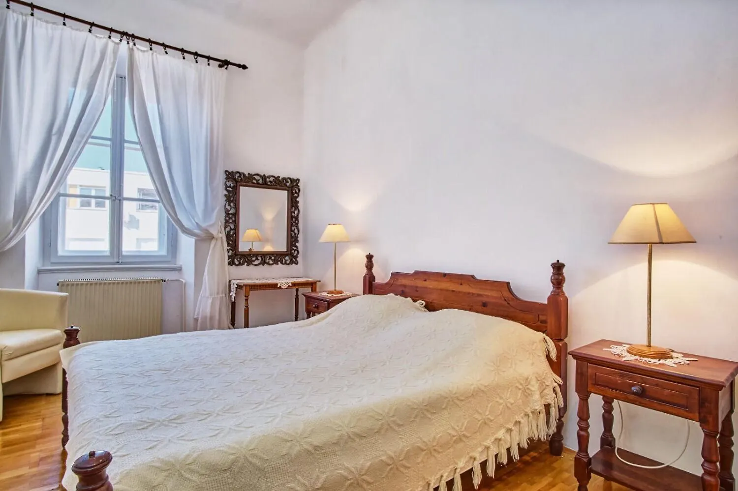 Apartments Old Sailor S House 말리로시니